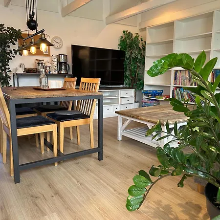 Cozy With Perfect Location *